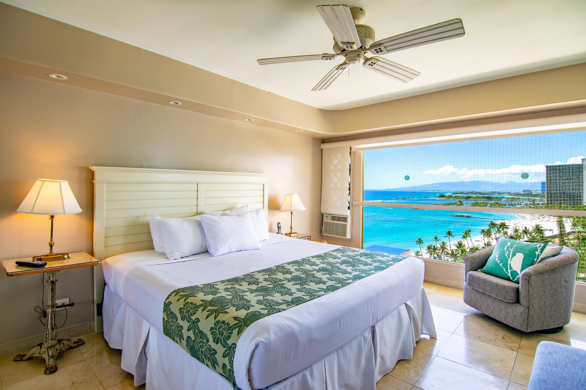 Waikiki Shore by Outrigger Honolulu Bagian luar foto